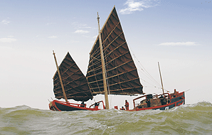 From TaiwanInfo archives: Junk sets course for journey into history; jJly 4, 2008.